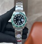 Clean Factory Green Bezels Replica Rolex Submariner  Swiss Movement High Quality Watch